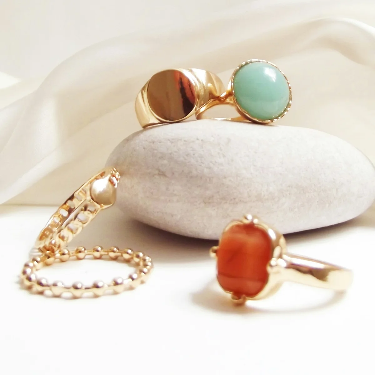 Anillos de Piedras Naturales